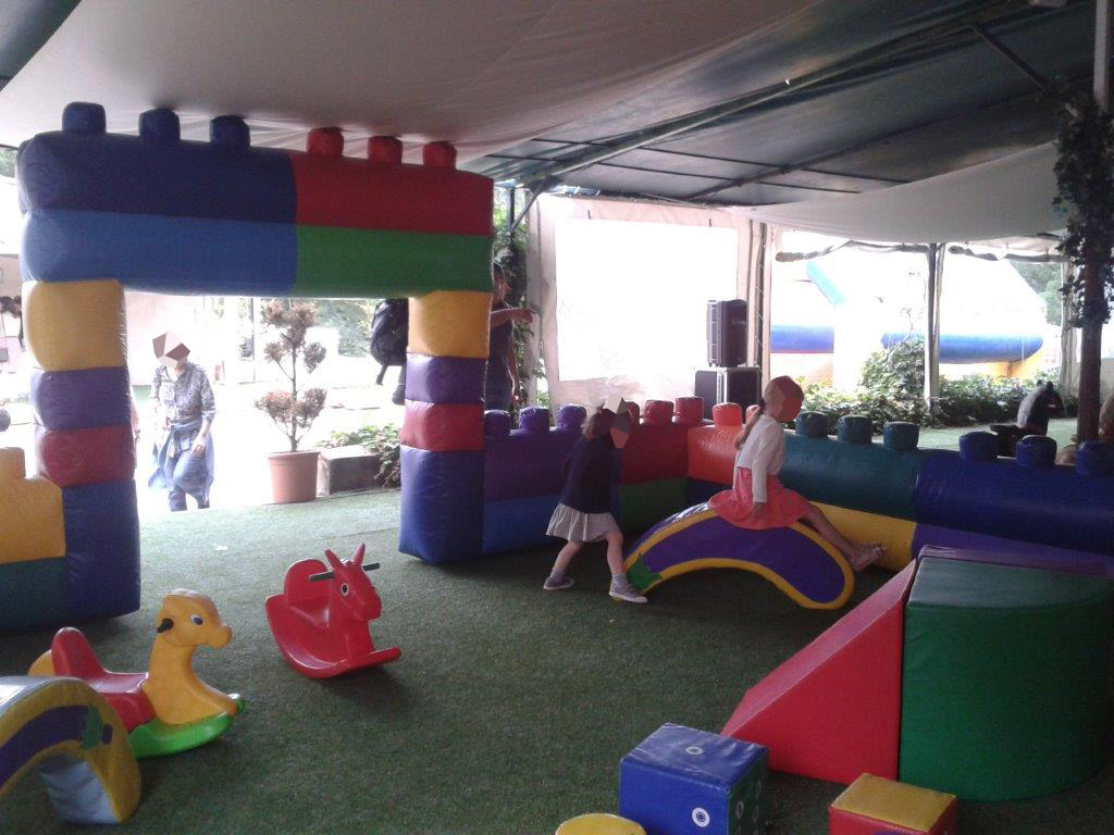 location espace de jeu fermé pour bébés